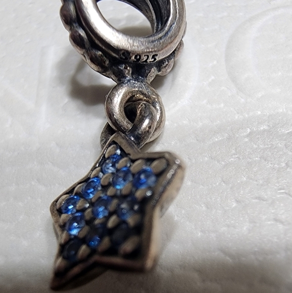 Pandora Pave Star with Blue CZ - Picture 4 of 7